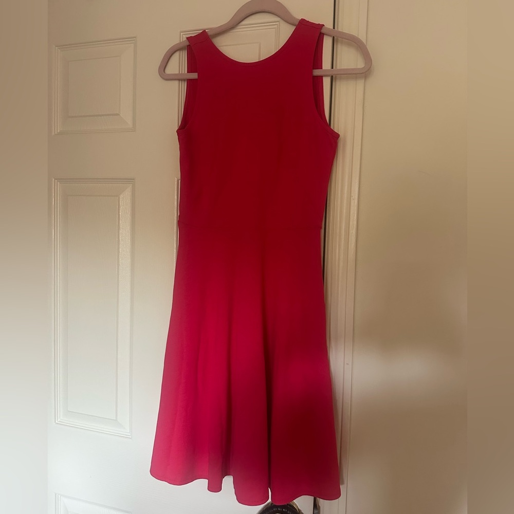 Elegant Pink Sleeveless Dress